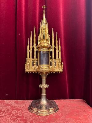 Exceptional Cillinder Monstrance style Gothic - Style en Brass / Bronze / Gilt / Glass, Belgium  19 th century ( Anno 1840 )