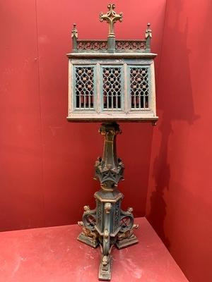 Exceptional Double Sided Lectern style Gothic - style en Cast Iron / Wood, England 19th century ( anno 1875 )