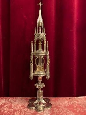 Exceptional Full Silver Monstrance Total Weight  3.05 Kgs. style Gothic - style en full silver , Belgium 19th century ( anno 1865 )