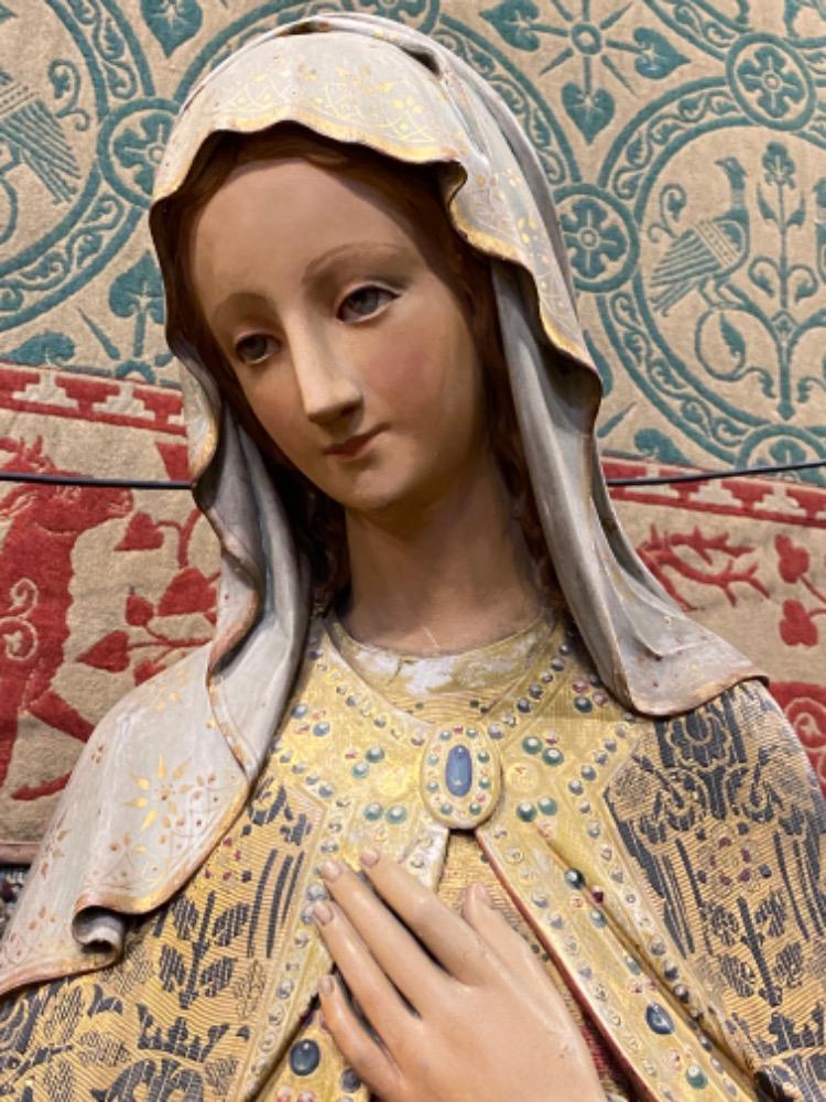 1 Gothic - style Exceptional Fully Hand - Carved Holy Family