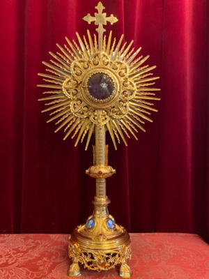 Exceptional Monstrance  style Gothic - style en Brass / Bronze / Gilt / Enamel Medallions & Elements / Stones / Glass / Full Silver Angel, France 19 th century ( Anno 1865 )