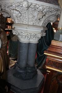 Exceptional Pulpit. Sculptures In Relief Of The  4 Evangelists style Gothic - style en Marble / Sandstone / Wood, France 19th century