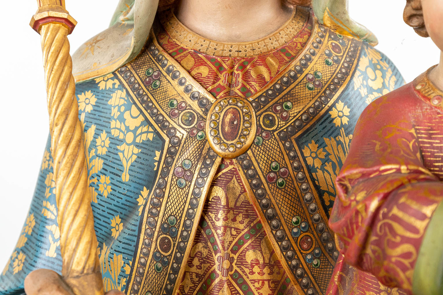 1 Gothic - style Exceptional St. Mary & Child Statue