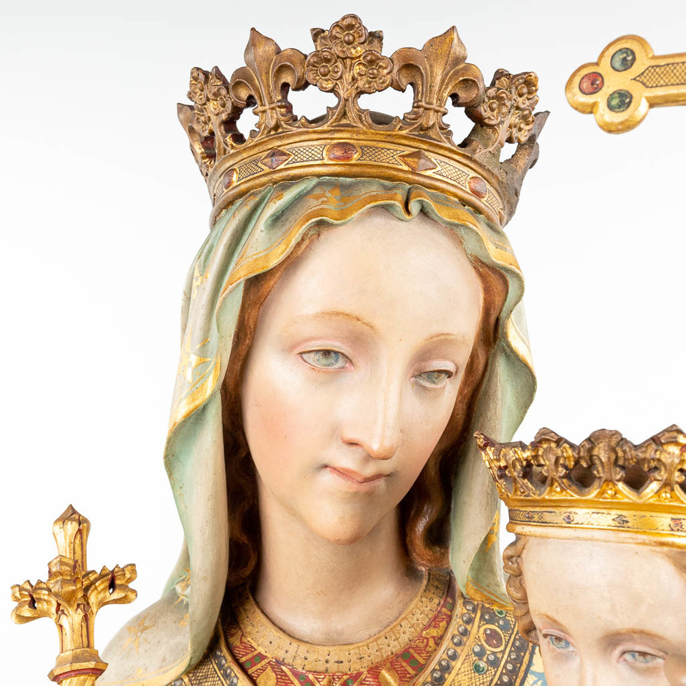 1 Gothic - style Exceptional St. Mary & Child Statue