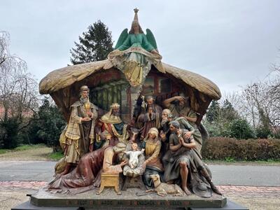 Exceptional & Very Large Nativity Scene Signed: G.H. Parentani Bruxelles style Gothic - Style en Plaster, bruxelles - Belgium  19 th century