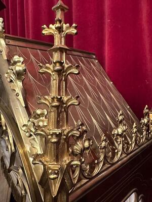 Exposition Chapel style Gothic - Style en Bronze Gilt /Fabrics , Belgium  19 th century ( Anno 1885 )