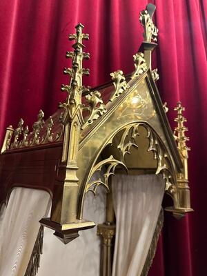 Exposition Chapel style Gothic - Style en Bronze Gilt /Fabrics , Belgium  19 th century ( Anno 1885 )