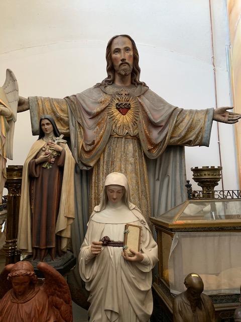 1 Gothic - style Extrema Tall Stunning And Unique Statue Of The Sacred Heart