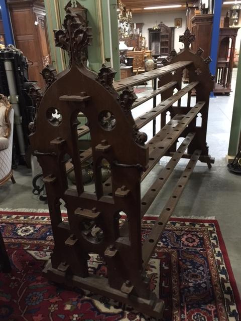 1  Gothic-Style Full Oak Holder For 60 Procession-Lanterns.