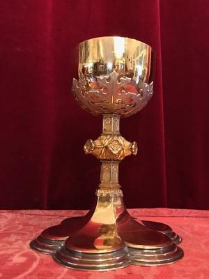 Full Silver Gilt Chalice With Original Paten style Gothic - style en full silver / Gilt, Belgium 19th century ( anno 1875 )