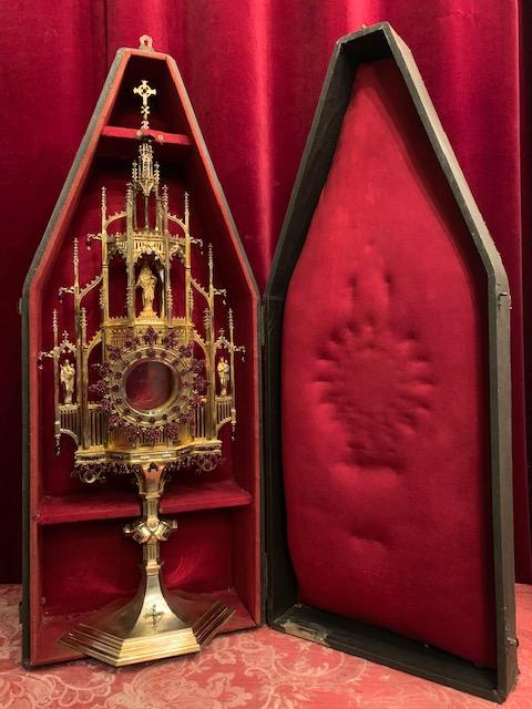 1 Gothic - style Full Silver Monstrance In Original Case 3 Images. Precious Stones Rubins, Brilliants, Turquoise. Weight 3.05 Kgs.