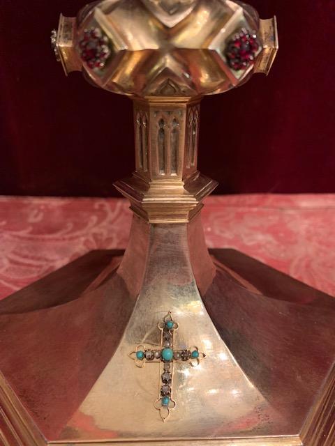 1 Gothic - style Full Silver Monstrance In Original Case 3 Images. Precious Stones Rubins, Brilliants, Turquoise. Weight 3.05 Kgs.