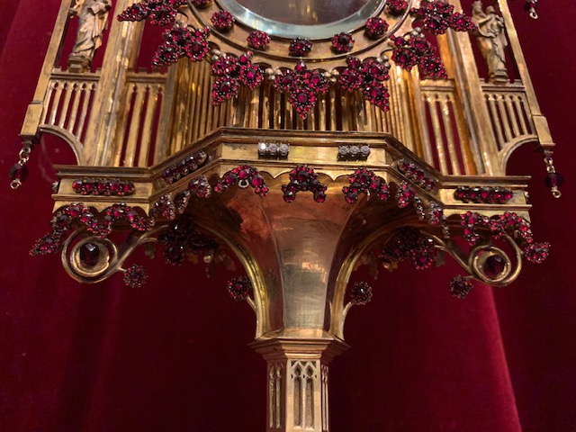 1 Gothic - style Full Silver Monstrance In Original Case 3 Images. Precious Stones Rubins, Brilliants, Turquoise. Weight 3.05 Kgs.