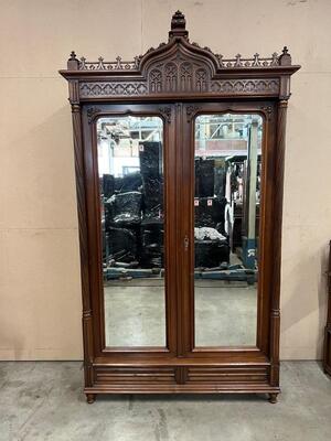 Gothic Bedroom  style Gothic - Style en Walnut wood , France 19 th century