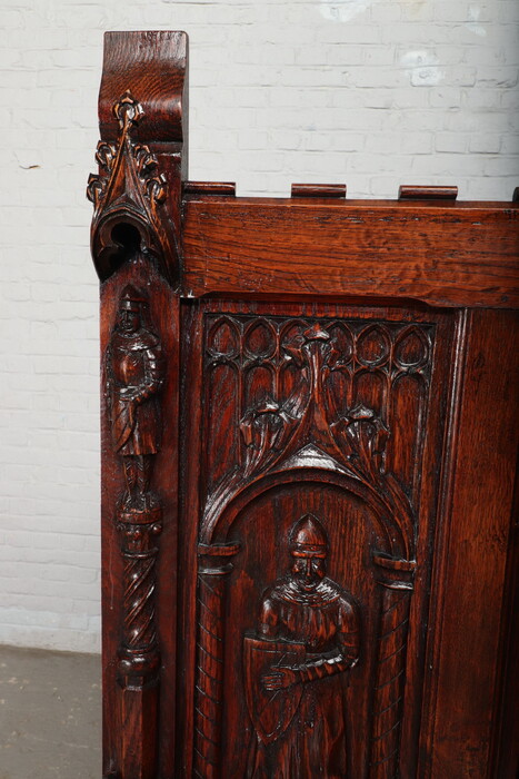1 Gothic - style Gothic Hall Bench