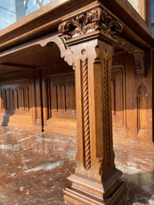 Gothic - Style  - Display Cabinet style Gothic - style en Oak wood / Marble, France 19 th century