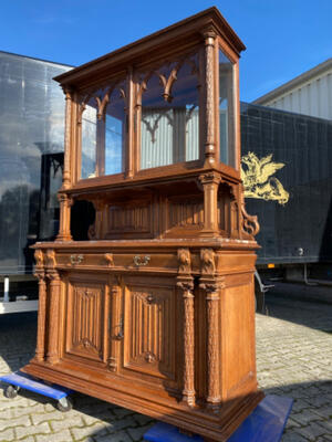 Gothic - Style  - Display Cabinet style Gothic - style en Oak wood / Marble, France 19 th century