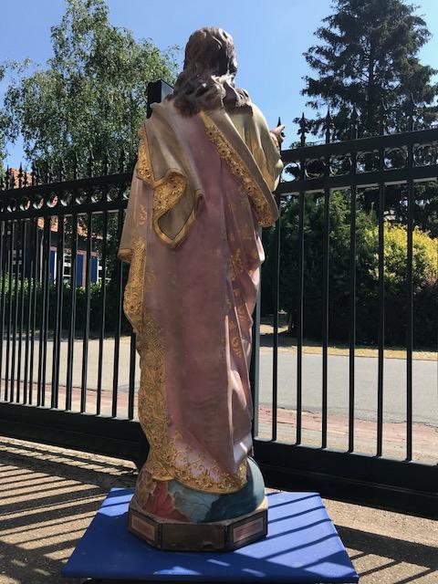 1 Gothic - style H.Heart Statue