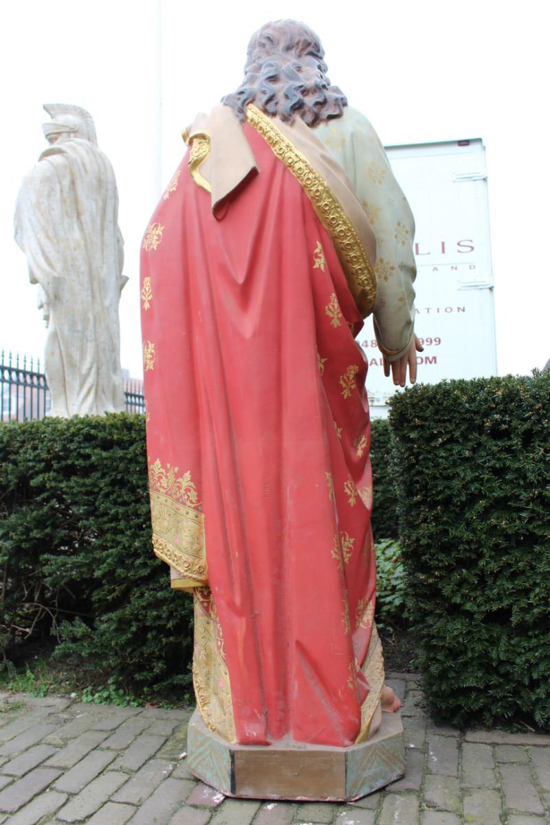 1 Gothic - Style H.Heart Statue