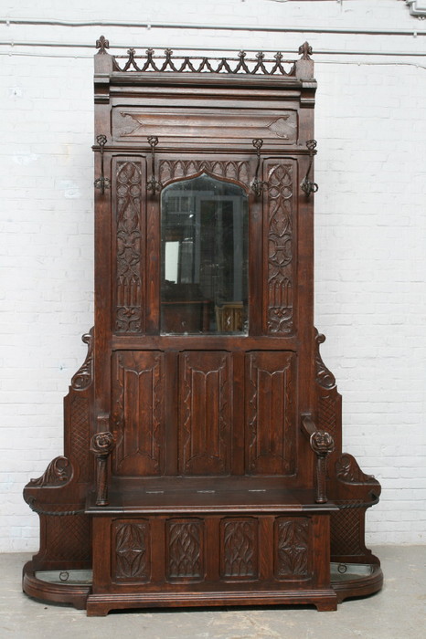 1 Gothic - Style Halltree