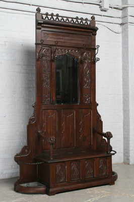 Halltree style Gothic - Style en Wood Oak, France 19 th century