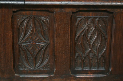 Halltree style Gothic - Style en Wood Oak, France 19 th century