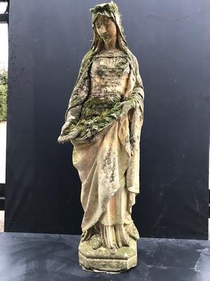 Hand - Carved Sandstone St. Elisabeth Statue. Weight 100 Kgs. style Gothic - style en hand-carved sandstone, France 19th century ( anno 1870 )