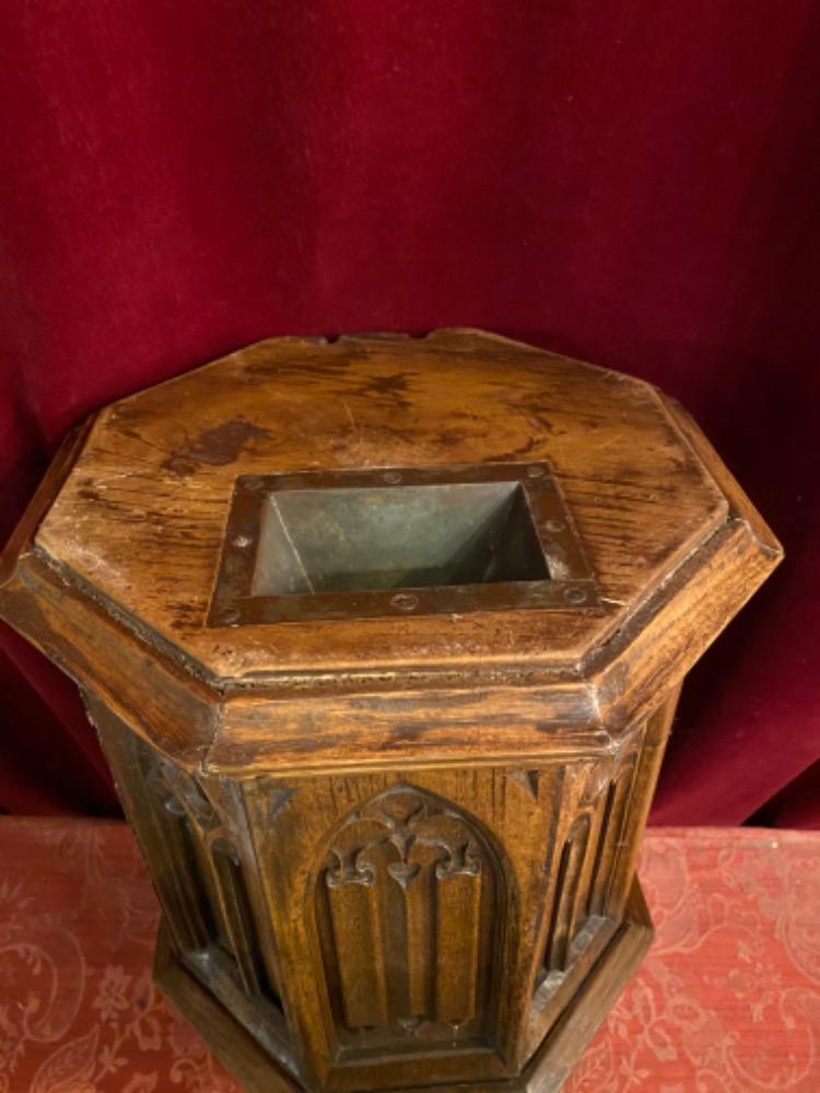 1 Gothic - Style Hanging Offer Box