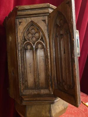 Hanging Offer Box style Gothic - Style en Oak wood, Netherlands  19 th century ( Anno 1840 )