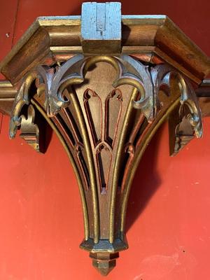 Hanging Pedestal style Gothic - Style en Oak Wood, Belgium 19th century ( anno 1875 )