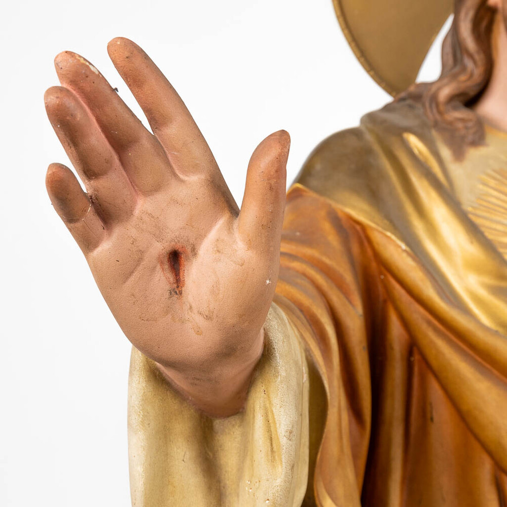 1 Gothic - Style Holy Sacred Heart Statue