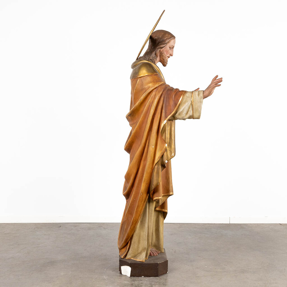 1 Gothic - Style Holy Sacred Heart Statue