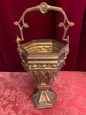 Holy Water Bucket style Gothic - style en Bronze / Gilt, France 19th century ( anno 1890 )