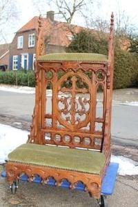 Kneeler style Gothic - style en Oak wood, Dutch 19th century