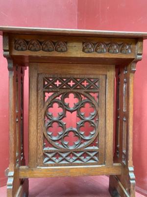 Kneeler  style Gothic - Style en Oak wood, Belgium 19 th century