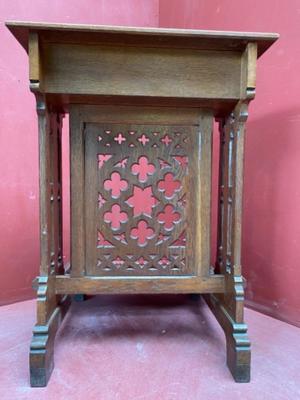 Kneeler  style Gothic - Style en Oak wood, Belgium 19 th century