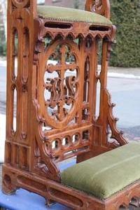 Kneeler style Gothic - style en Oak wood, Dutch 19th century