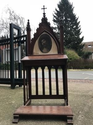 Kneeler style Gothic - style en Oak wood, Belgium 19th century