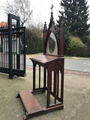 Kneeler style Gothic - style en Oak wood, Belgium 19th century