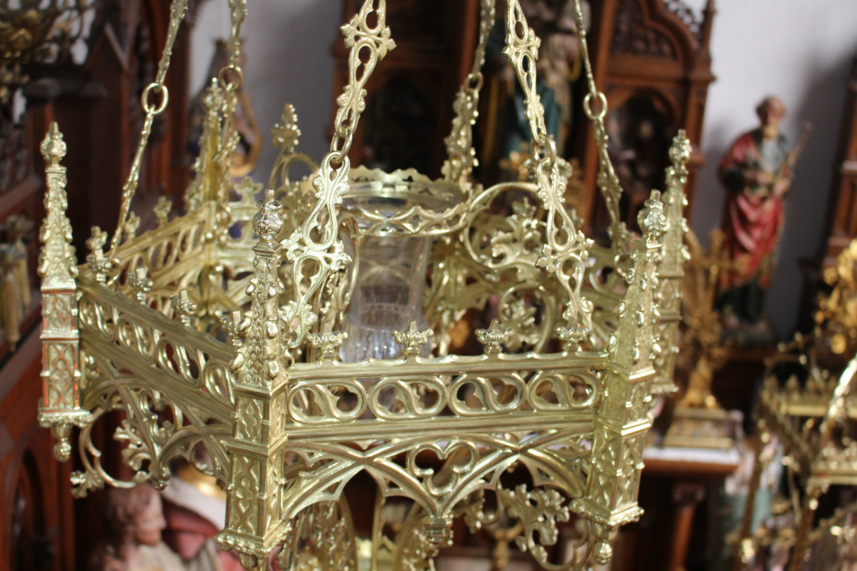 1 Gothic - style Large Sanctuary Lamp Measures With Chain Height 170 Cm !
