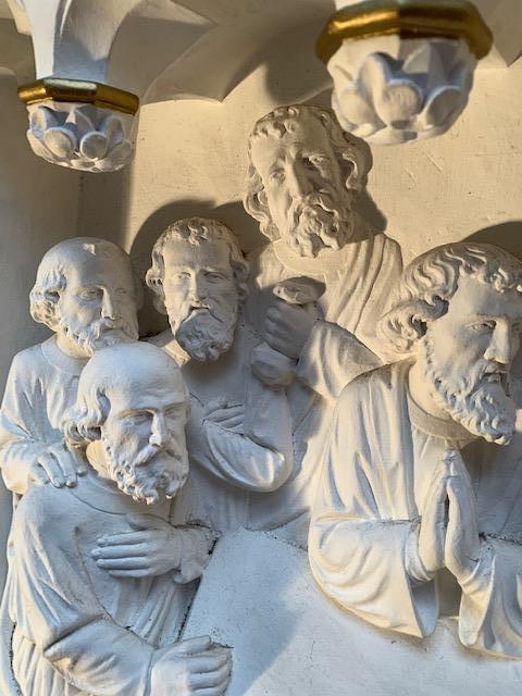 1 Gothic - style Last Supper Relief Sculpture Weight: 170 Kgs.