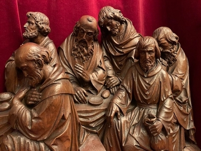 Last Supper Scene With 12 Apostles  style Gothic - style en hand-carved wood Oak, Dutch 19th century ( anno 1865 )