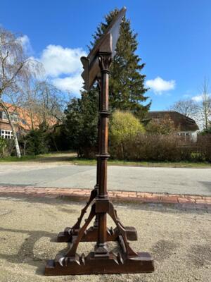 Lectern style Gothic - Style en Oak wood, Belgium  19 th century