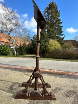 Lectern style Gothic - Style en Oak wood, Belgium  19 th century