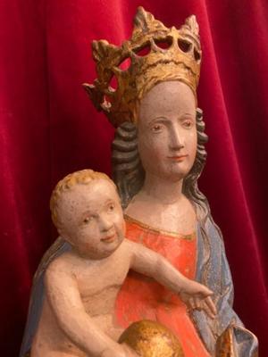 Madonna & Child  style Gothic - style en Carved Wood, Southern Germany 20th century