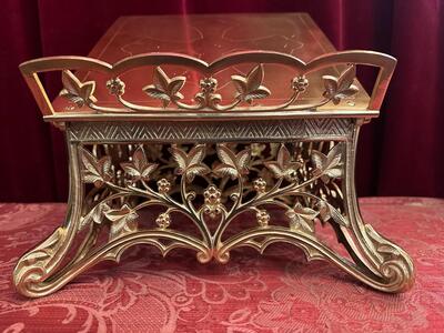 Missal Stand Adustable style Gothic - Style en Brass / Bronze / Polished and Varnished, Belgium  19 th century ( Anno 1885 )