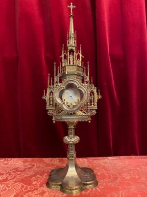 Monstrance style Gothic - style en Brass / Bronze / Stones, Belgium 19 th century ( Anno 1865 )