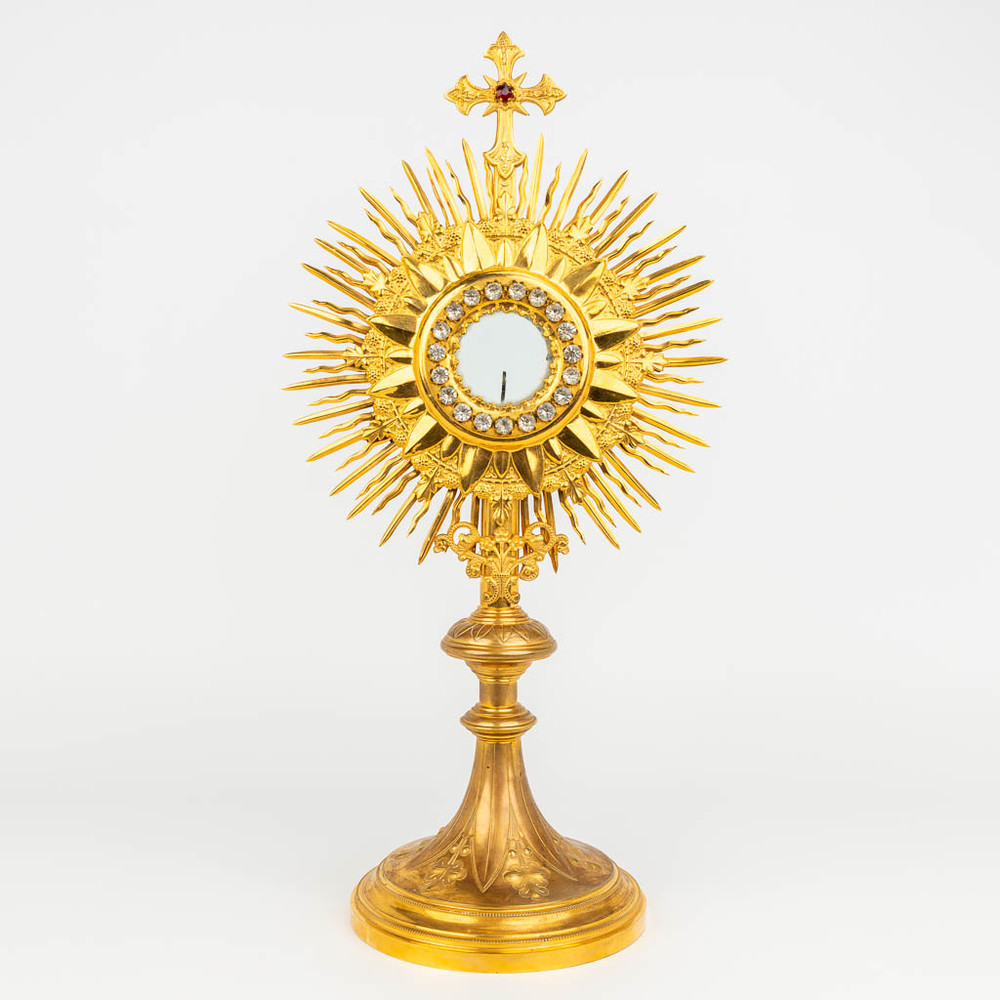 1 Gothic - style Monstrance