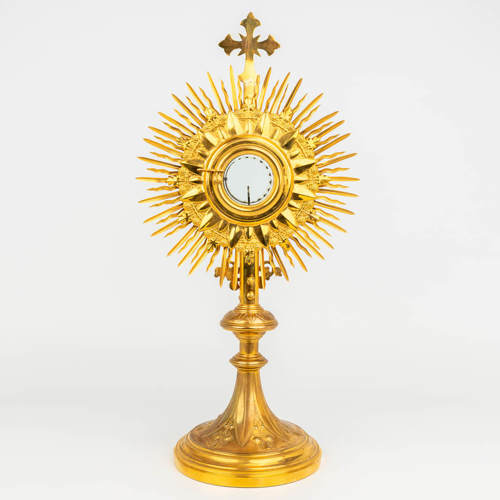1 Gothic - style Monstrance