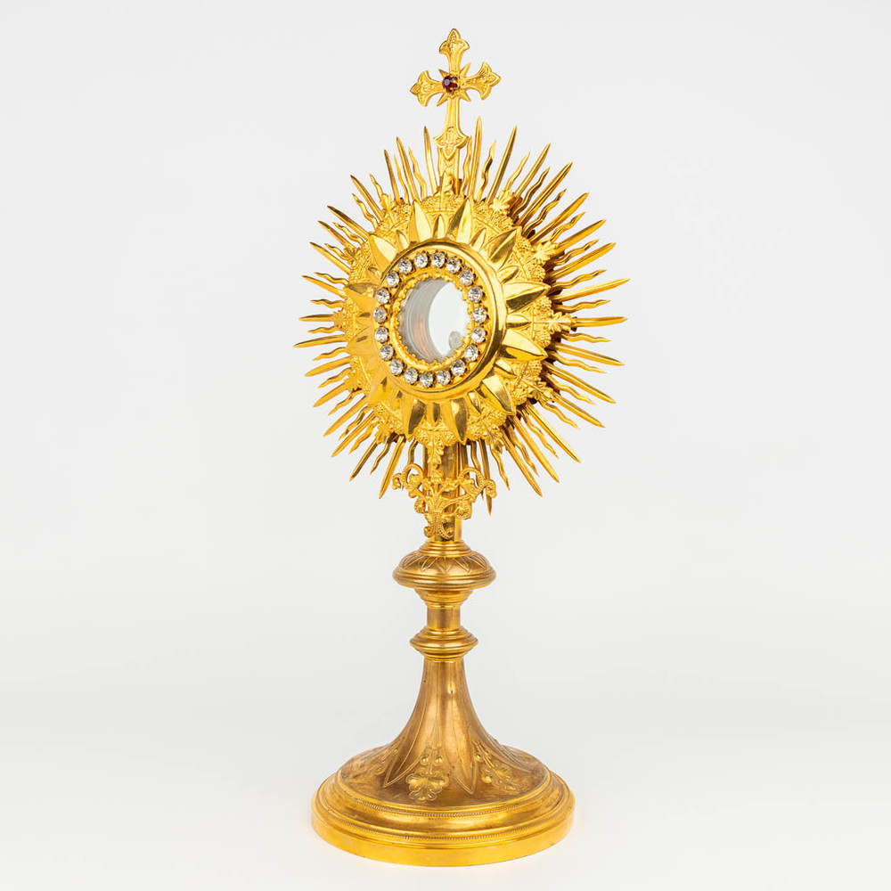 1 Gothic - style Monstrance